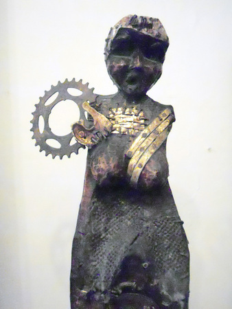 Une sculpture de Karim Bléus
