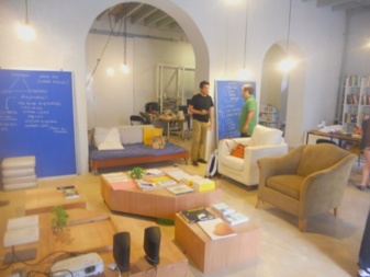 Une autre vue de Beta-Local: un espace de résidence basé à Puerto-Rico où L'Artocarpe s'est rendu en Octobre 2013