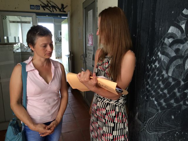 Lana meeting a student, compatriot from Russa at the art school of Martinique.